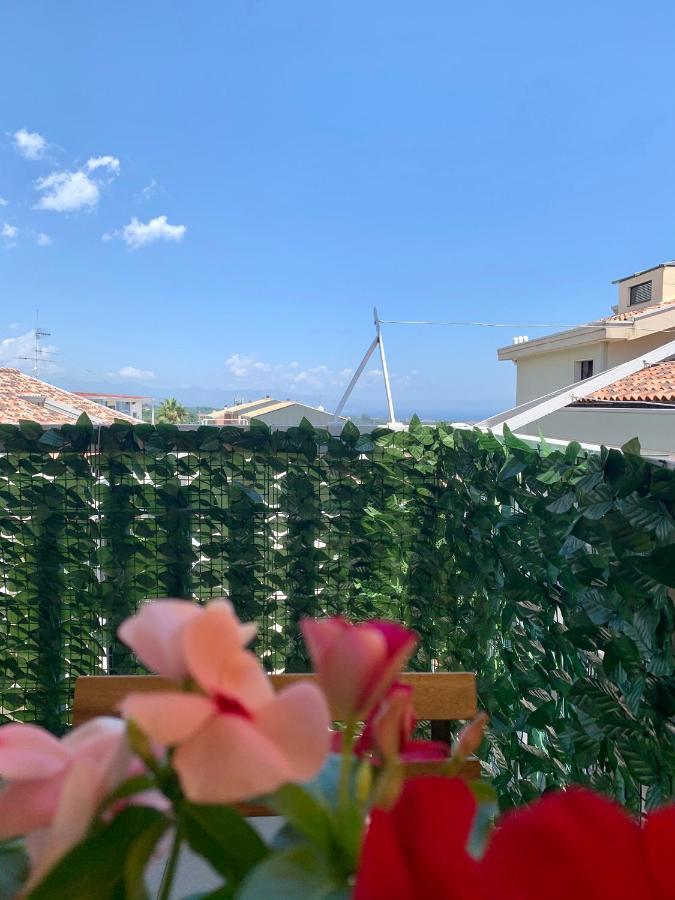 La Pigna Delle Aci Apartment アチレアーレ エクステリア 写真