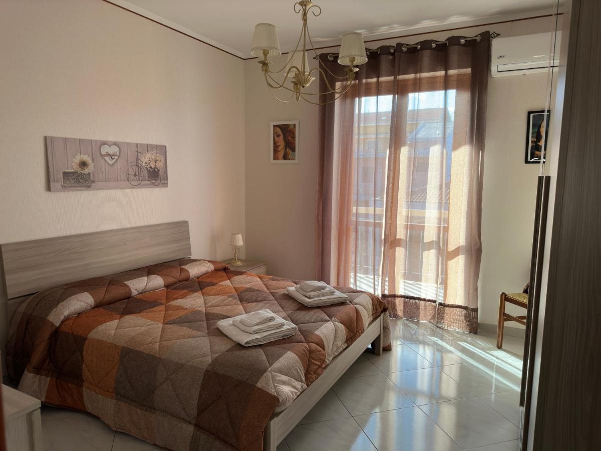 La Pigna Delle Aci Apartment アチレアーレ エクステリア 写真