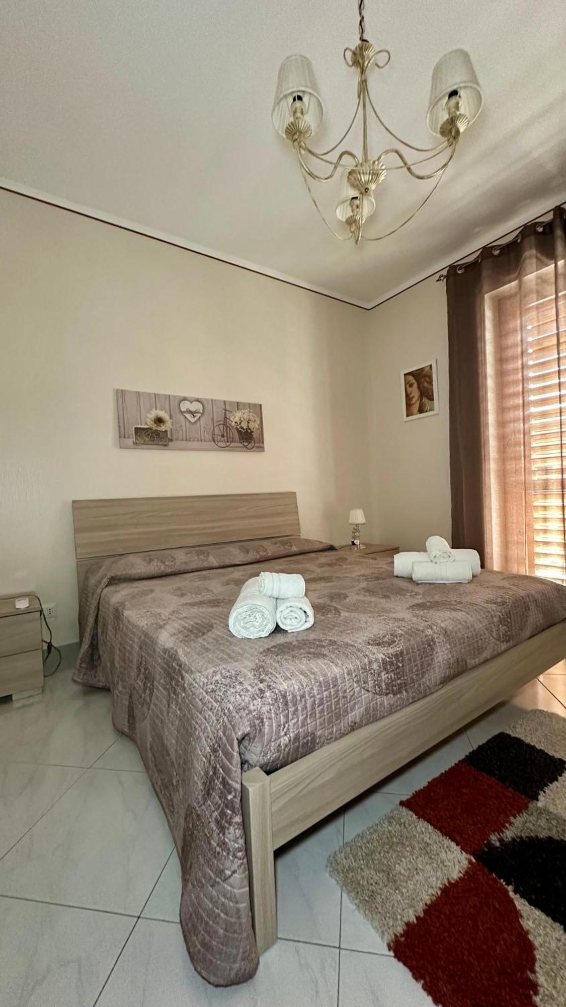 La Pigna Delle Aci Apartment アチレアーレ エクステリア 写真