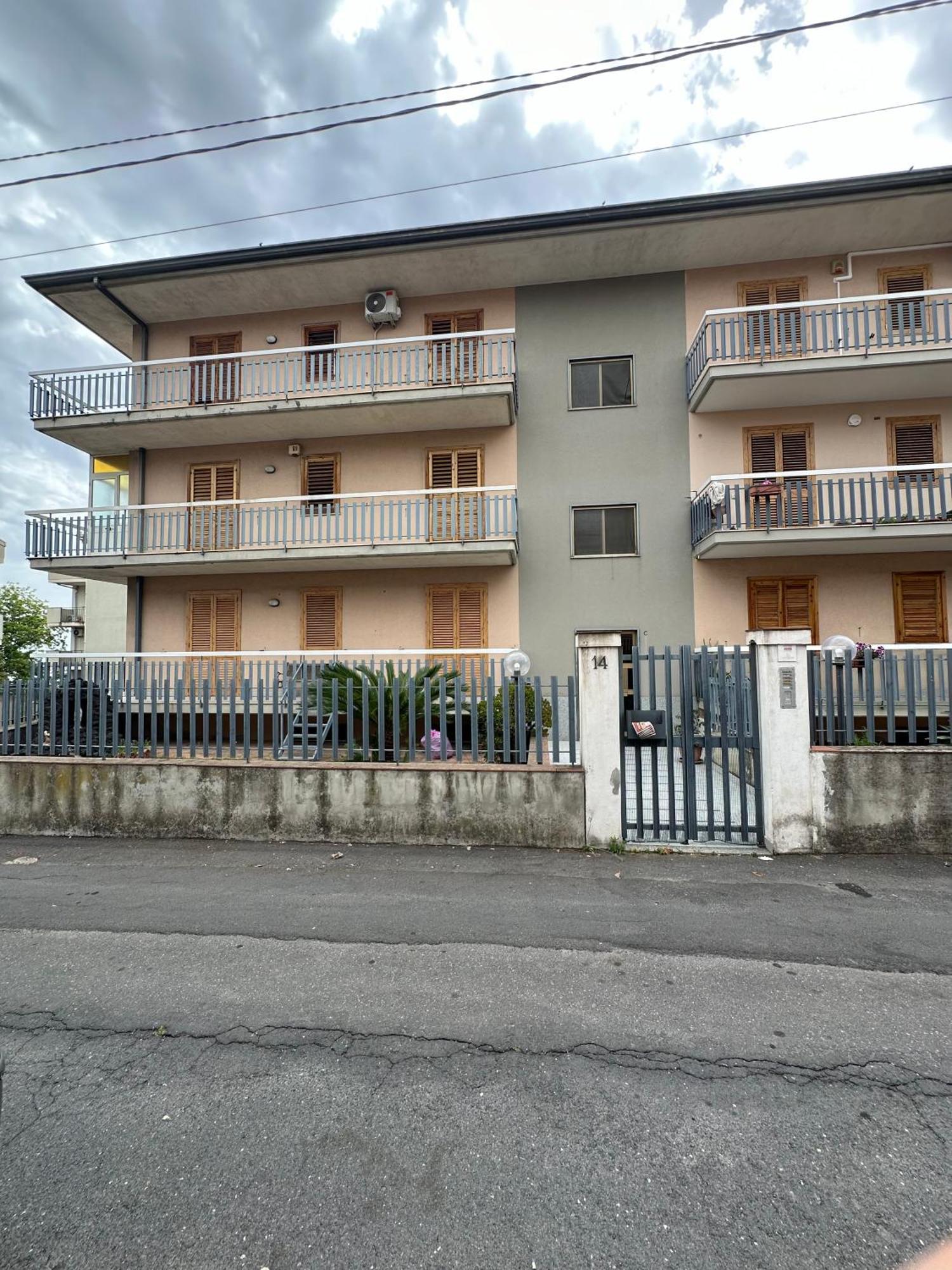 La Pigna Delle Aci Apartment アチレアーレ エクステリア 写真